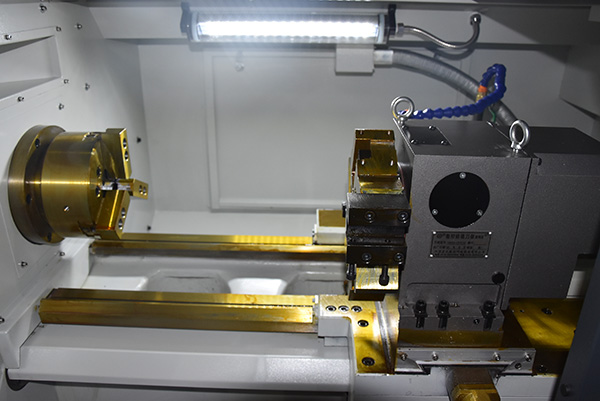 The main method for correcting offset angle of CK6140 CNC lathe